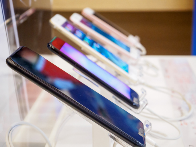 phones in store - tech