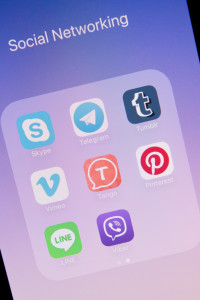 Mobile social media